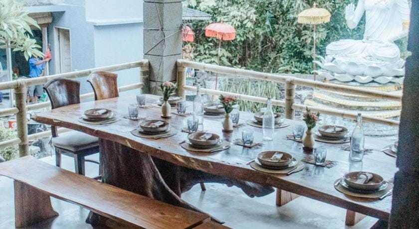 Surf & Yoga Bali Bed and Breakfast in North Kuta