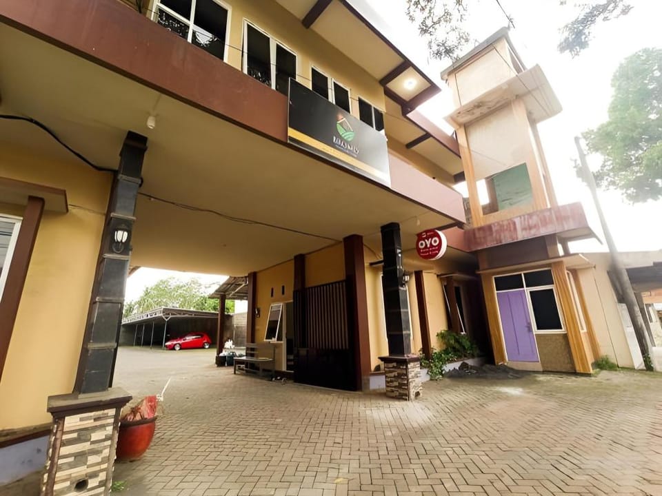 Bromo Family Guest House Hotel in East Java