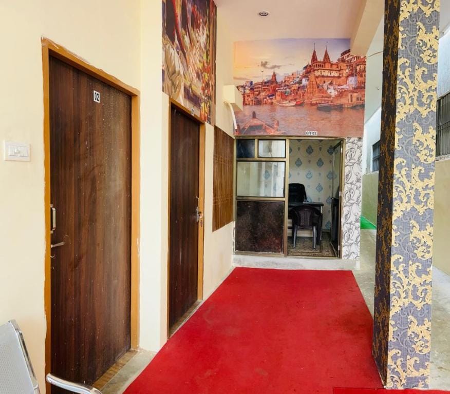 RN Residency Hotel in Varanasi
