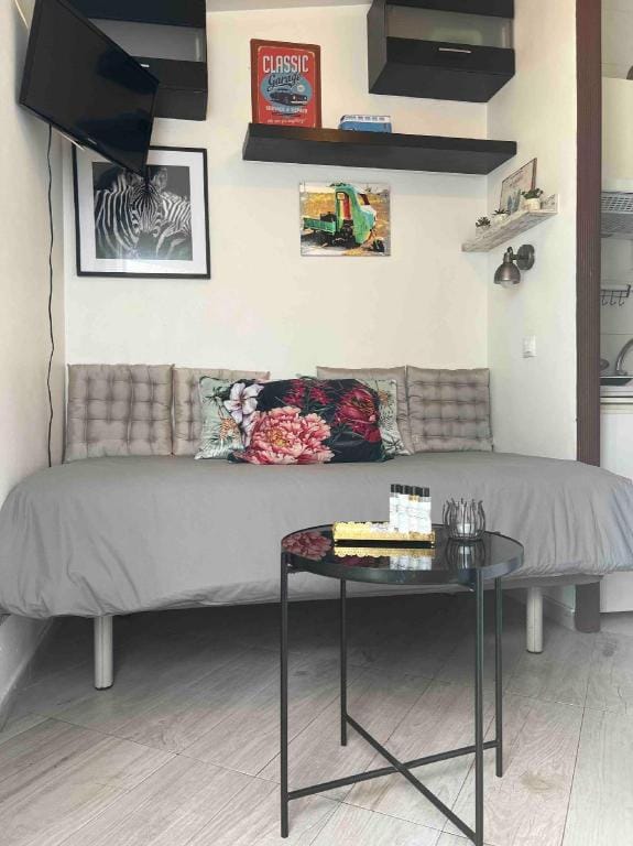Gobeach Small Studio 8sq Completely Independent Hotel in Mairena del Aljarafe