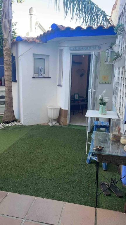 Gobeach Small Studio 8sq Completely Independent Hotel in Mairena del Aljarafe