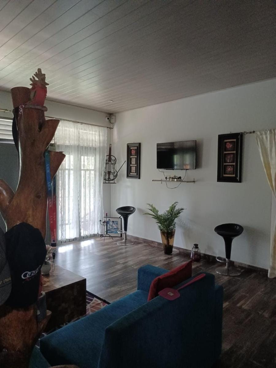MF VILLA Vacation rental in Negombo
