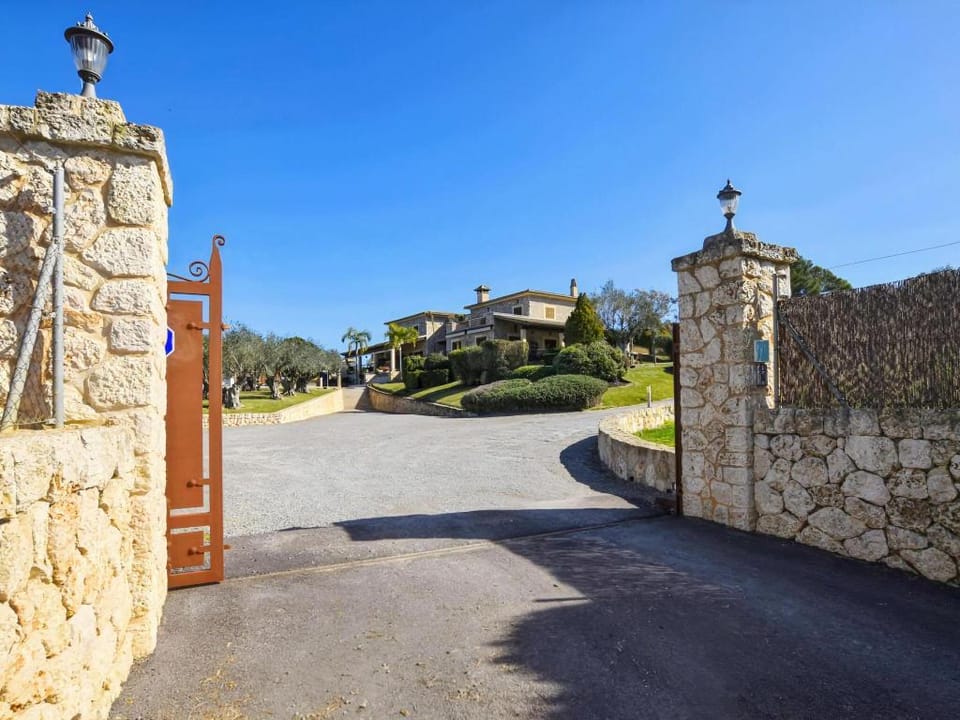 Country House in Ariany with Private Pool Vacation rental in Llevant
