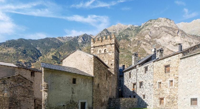 Stone Chalet near Benasque and Scenic Lake Apartment in Benasque