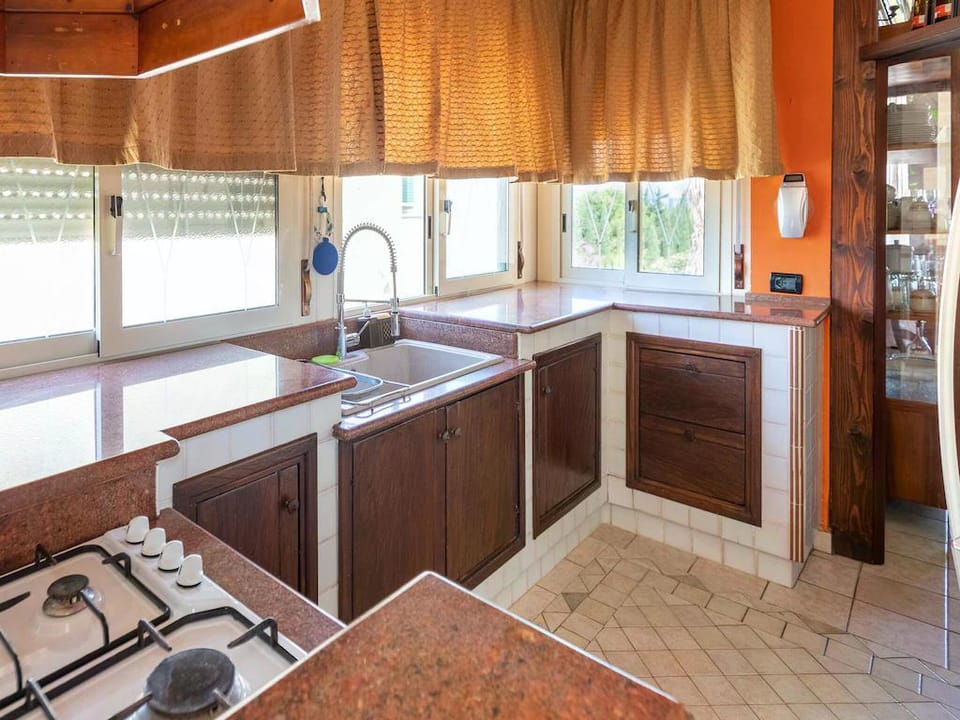 Charming holiday home in Mondello with terrace Apartment in Palermo