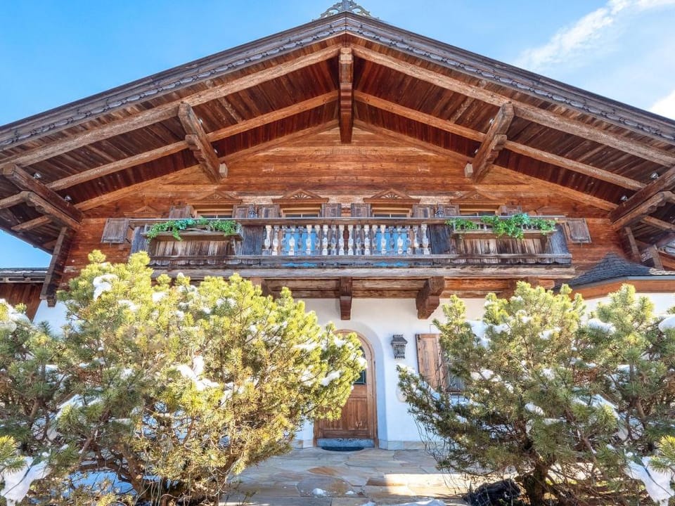 Exclusive Tyrolean Chalet near Ski lifts Villa in Salzburgerland
