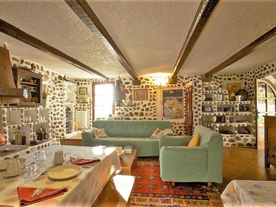 Belvilla by OYO Molino del Gobbo Villa in Marche