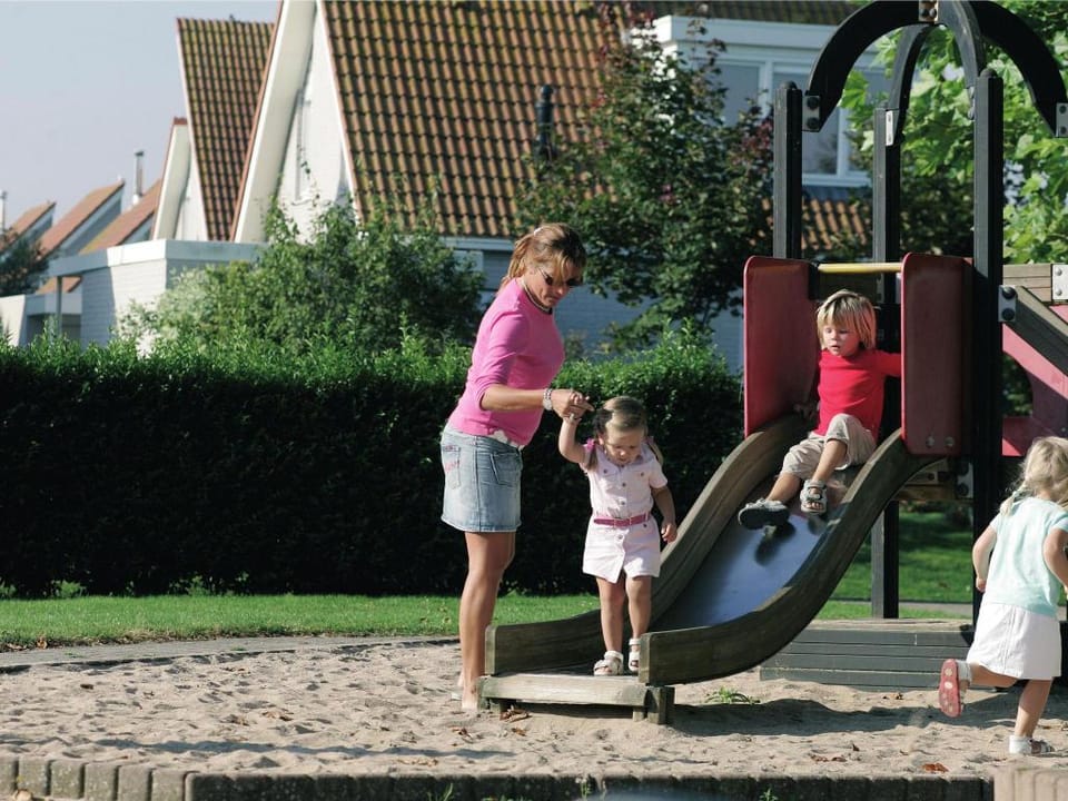 Villa in Zeeland near the Beach Villa in Scharendijke