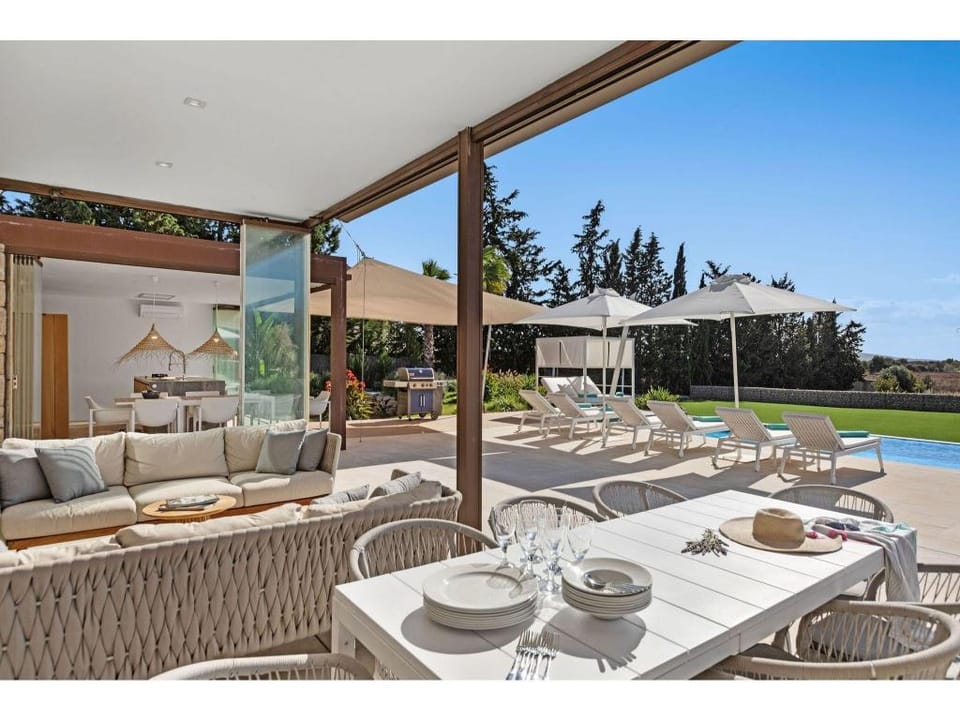 Country House in Mallorca with Pool and BBQ Hotel in Pla de Mallorca