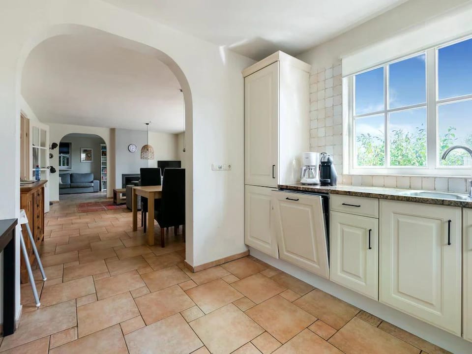 Exclusive villa in Zeewolde with a terrace Villa in Zeewolde