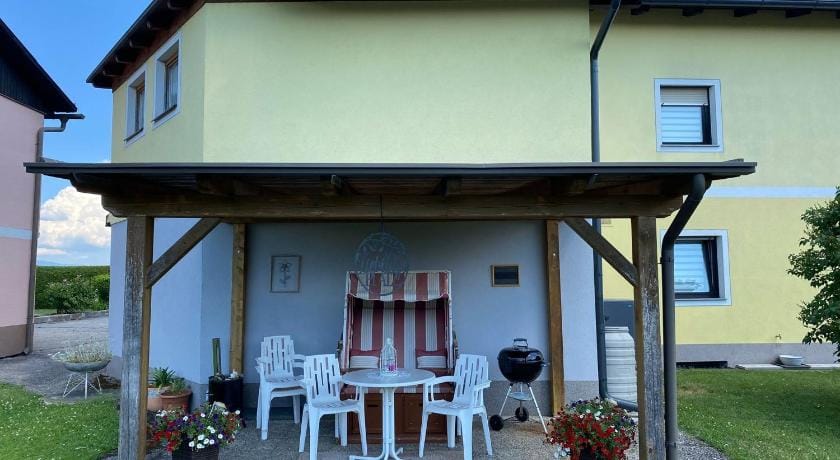 Apartment in Sankt Kanzian near Klopeiner Lake Apartment in Carinthia, Austria