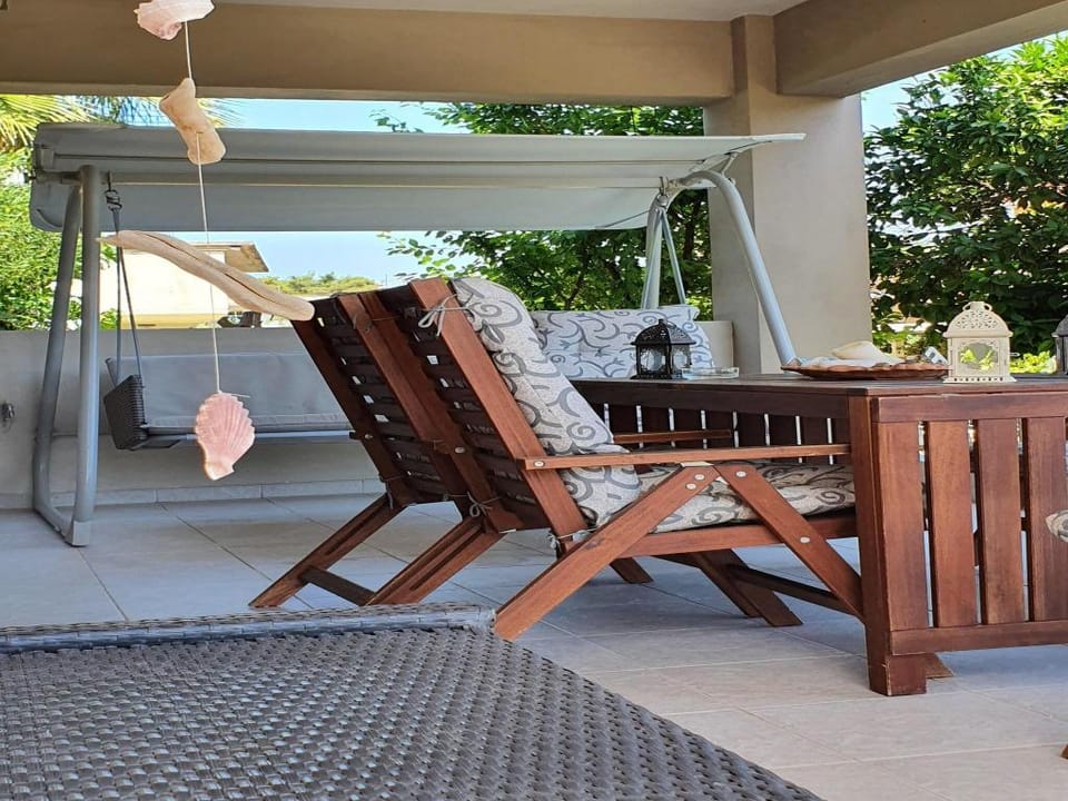 Apartment in Loutra Elenis with Garden Villa in Islands