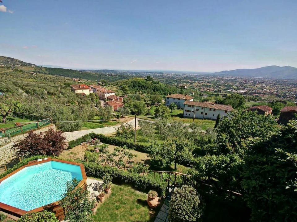 House in Ciciana with Pool and Scenic Views Vacation rental in Lucca