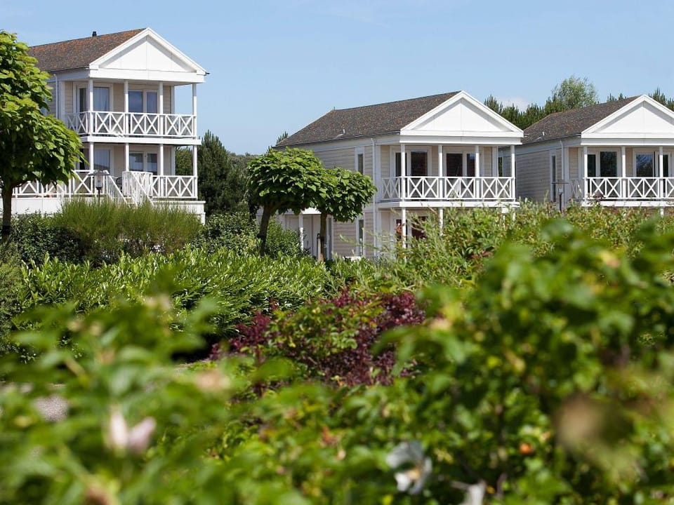 Comfy kidsvilla with washing machine, beach at 1km Hotel in Kamperland
