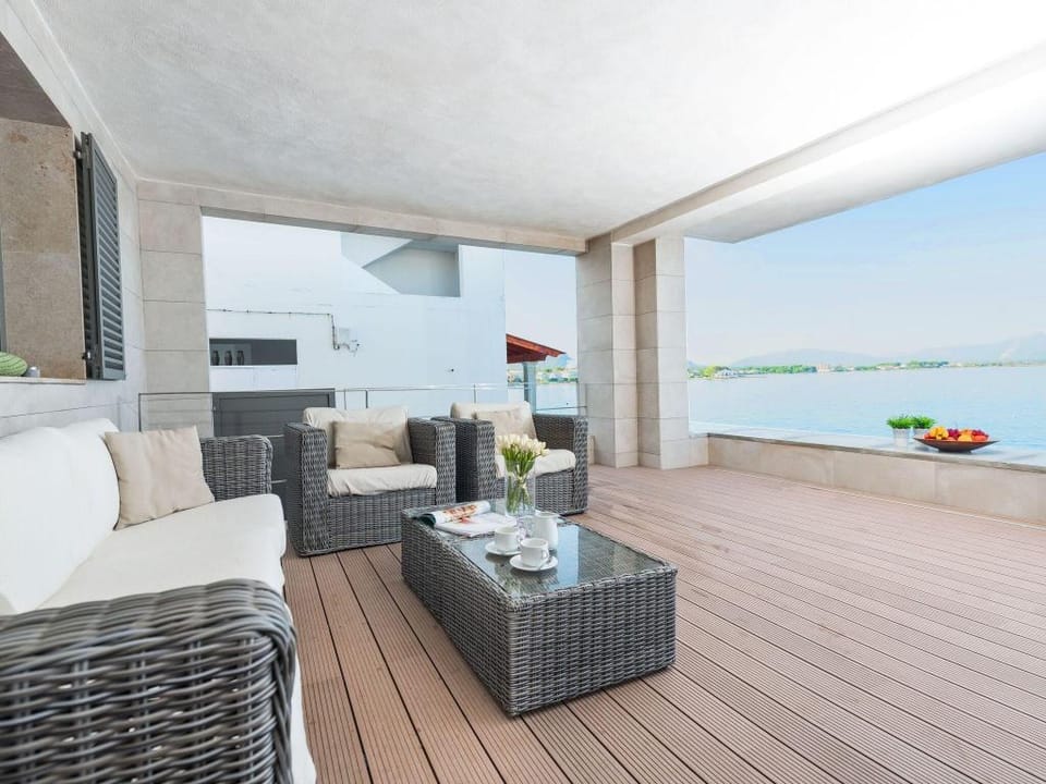 Aixa - House In Marina Manresa. Free Wifi Vacation rental in Raiguer