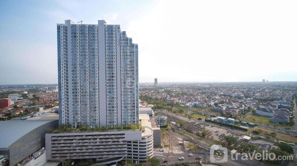 Studio Choice Orchard Supermall Mansion ByTravelio Apartment in Surabaya