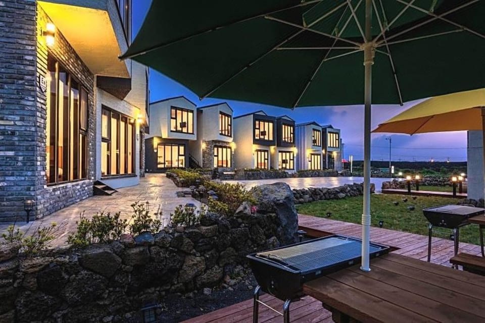 Jeju De reve Pension Bed and Breakfast in South Korea