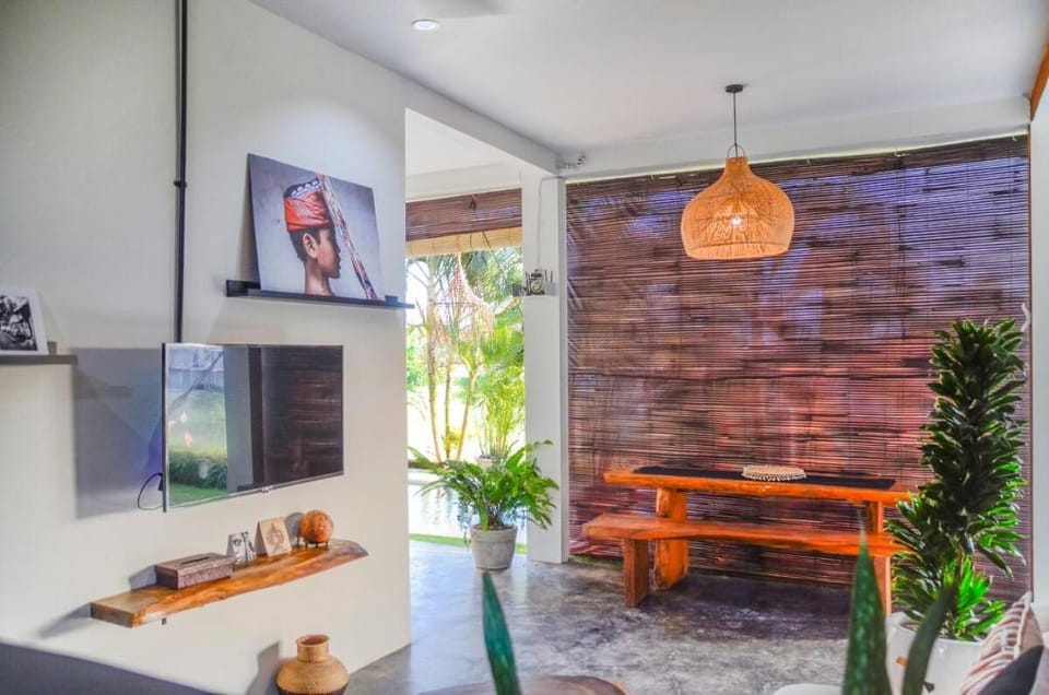 Designer Villa RiceField Views - Pererenan Canggu Villa in North Kuta