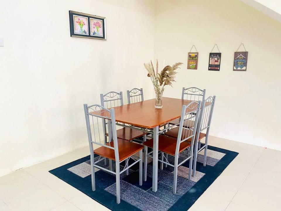 CASA ADELIA GUESTHOUSE 2 DESA SOLEHAH Vacation rental in Terengganu, Malaysia