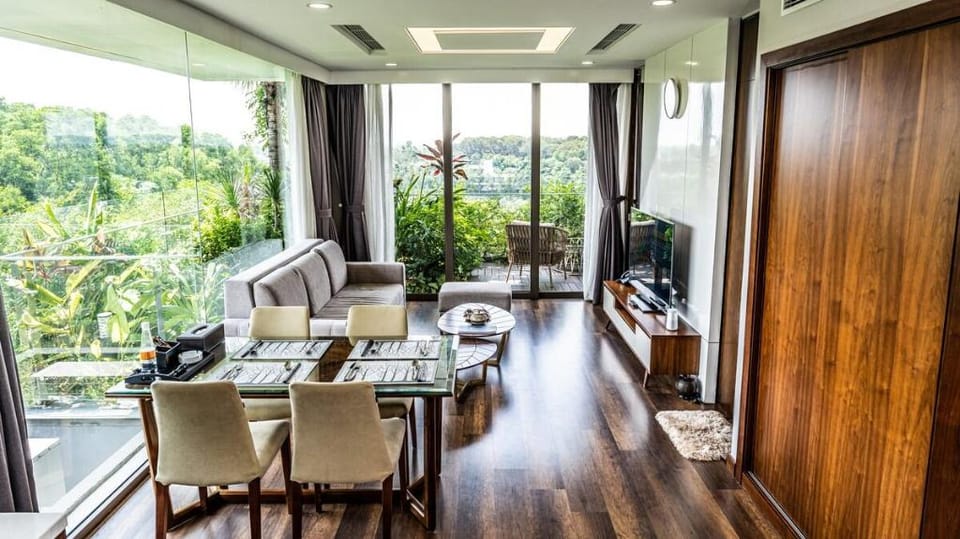 Luxurious 1BR | 5-Stars Flamingo Resort | Apartment in Laos
