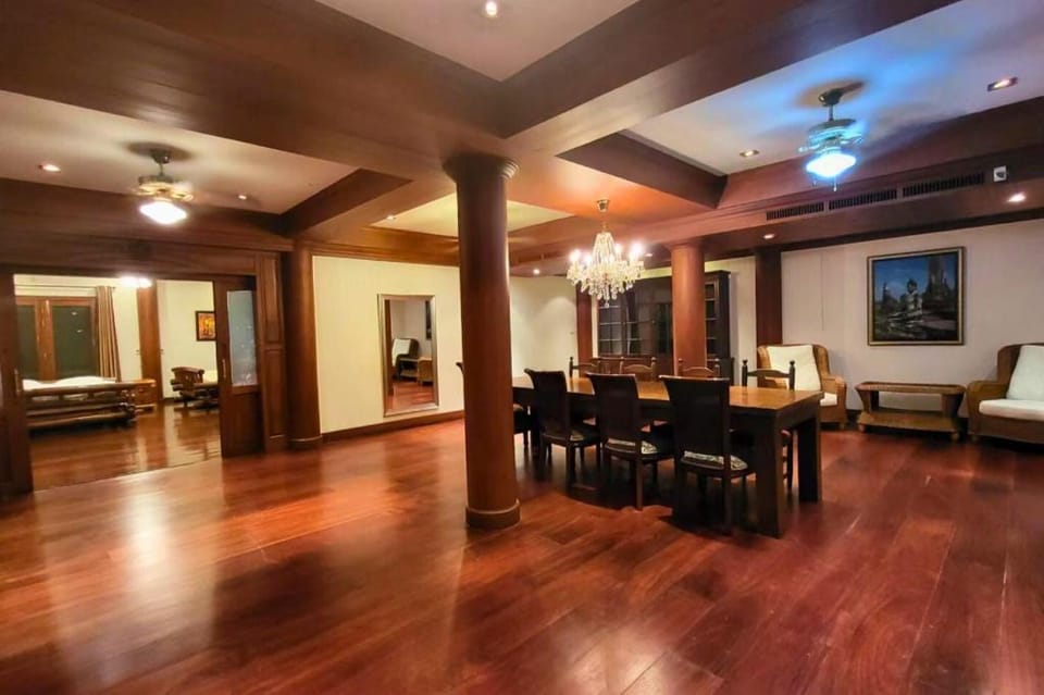 Luxury Pool Villa Villa in Pattaya City