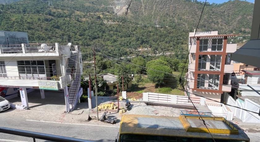 Goroomgo Girish Alay Homestay Uttarakhand Vacation rental in Uttarakhand