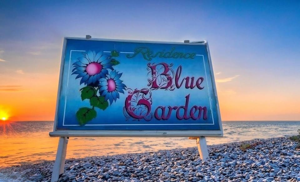 Blue Garden Home - Fondachello Apartment in Mascali