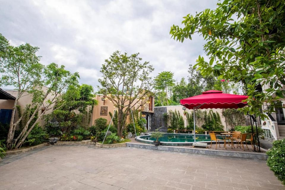 Irish Hill Villa Apartment in Laos