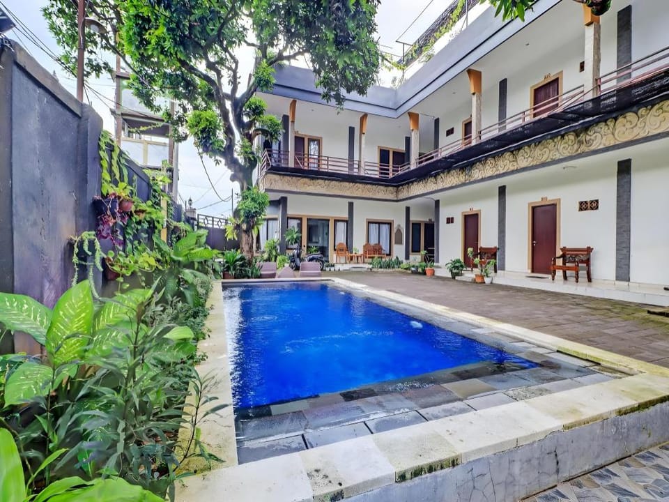 Pudak Sari Homestay Bed and Breakfast in Kuta