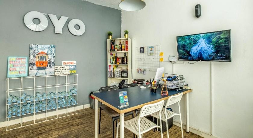 OYO Life 92548 M-square Apartment By Lins Pro Hotel in Bandung