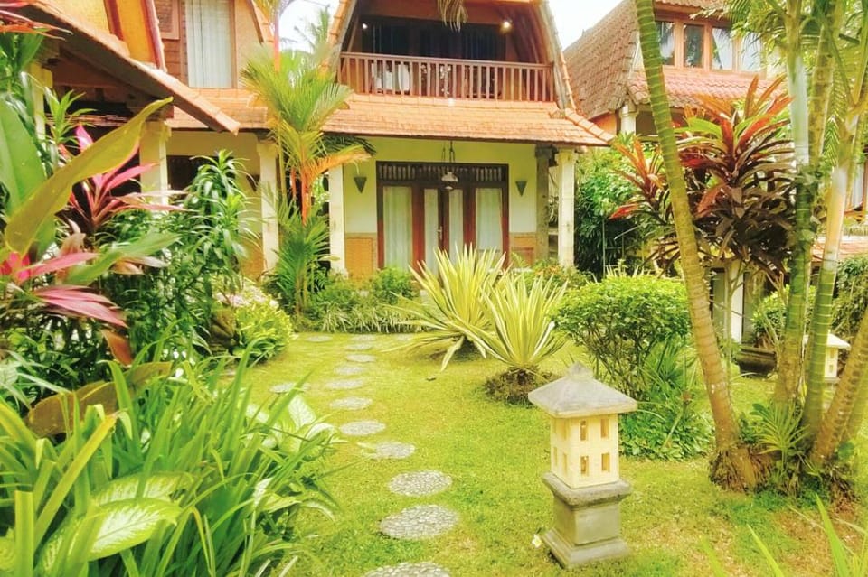 Luxury 1 BR Deluxe Room by Basma Groups #D9 Villa in Sukawati