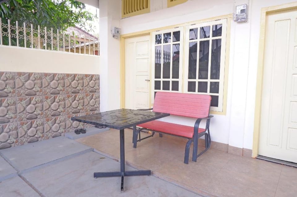 OYO Life 92632 Kost Pondok Kito Hotel in Indonesia