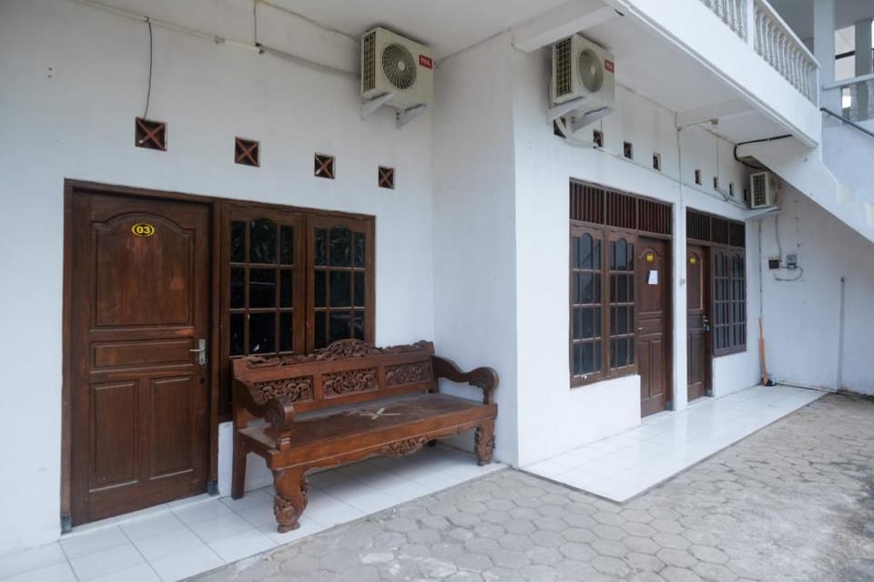 RedDoorz near Plaza Ambarrukmo Yogyakarta Hotel in Special Region of Yogyakarta
