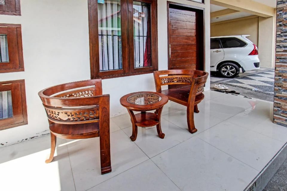 OYO Life 92754 Kost Griya Perdana Hotel in West Nusa Tenggara, Indonesia