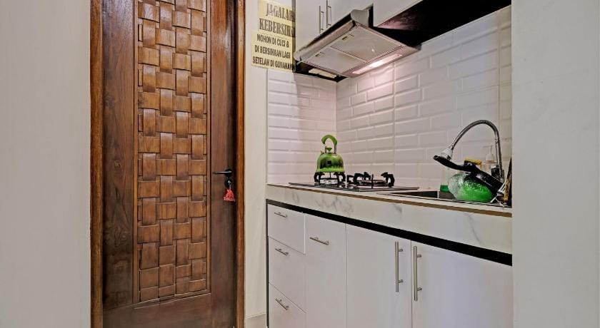 OYO Life 92935 Ayu Kost Eksklusif Hotel in Special Region of Yogyakarta