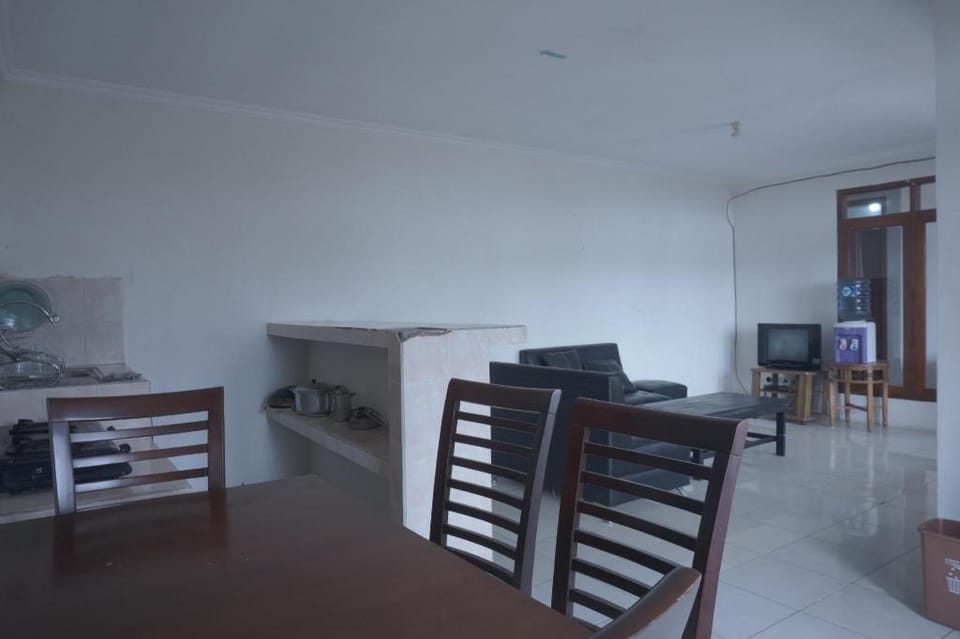 OYO Life  92977 Neba Kost Aesthetic Hotel in Jakarta