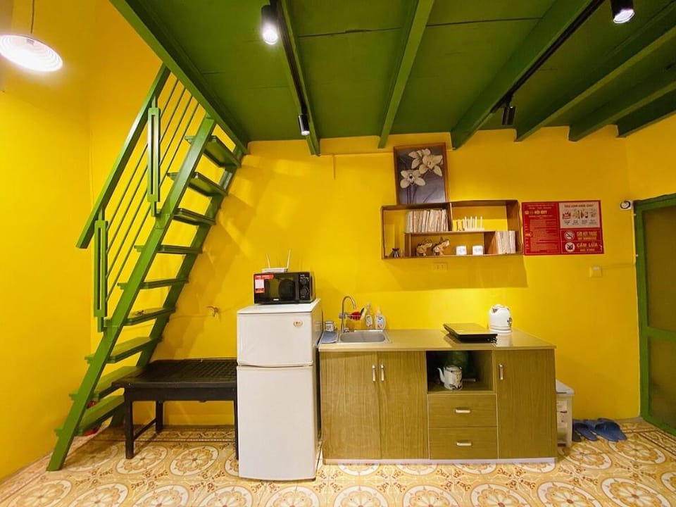 Budget 80s Style Apt @4 guests @WalkingStreet Apartment in Hanoi