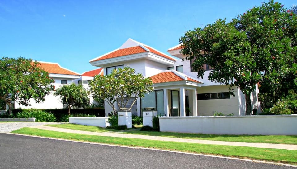 OCEAN VILLA RESORT DANANG BY BEACH Villa in Hoa Hai