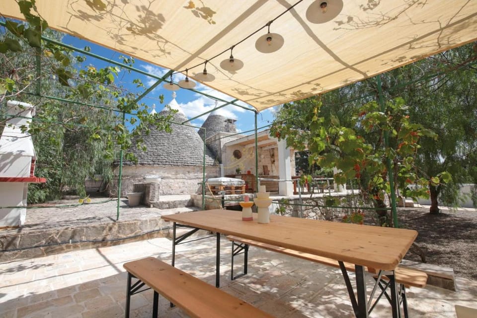 TD I Pagliericci - Enjoy Trulli with Pool Villa in Apulia