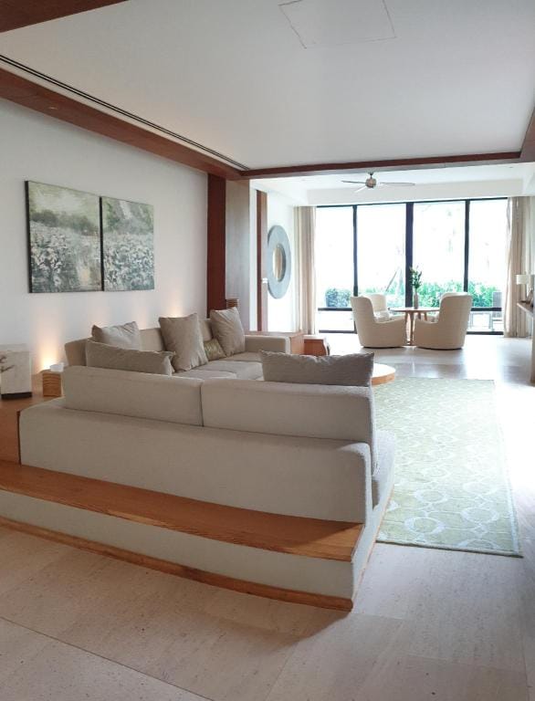 Vila  front sea  at  Hya.....tt Regencyy Villa in Hoa Hai