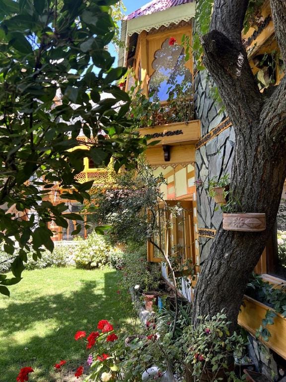 Lavender Cottage Vacation rental in Pakistan