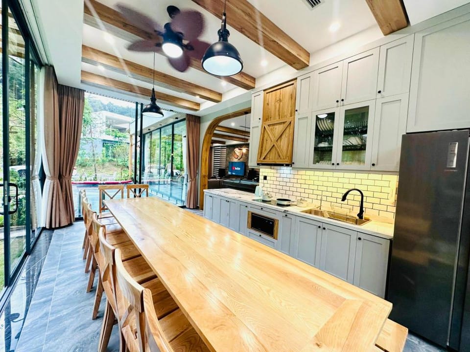 Villa des Sapins 5PN,bể bơi 4 mùa,khuôn viên 1000m Villa in Laos