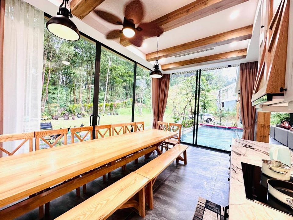 Villa des Sapins 5PN,bể bơi 4 mùa,khuôn viên 1000m Villa in Laos