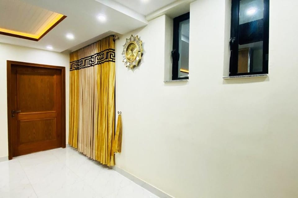 Apartment in Bahria Town, lahore Apartment in Lahore