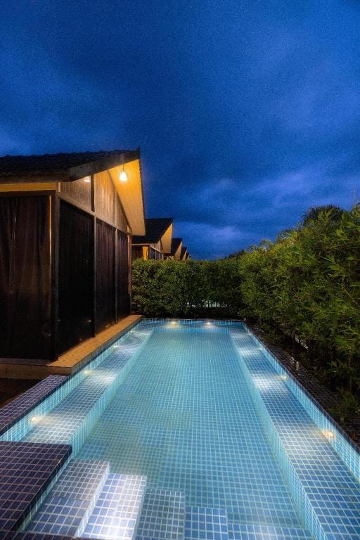 Whispering Woods Hotel in Maharashtra