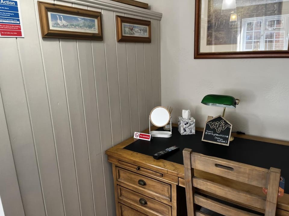 Crown & Anchor Bed and Breakfast in South Kesteven District