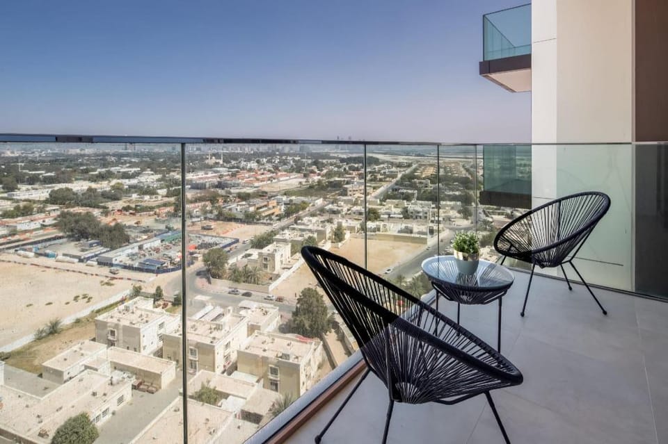 Silkhaus Elegant Pad with Balcony   Pool   Gym Apartment in Dubai