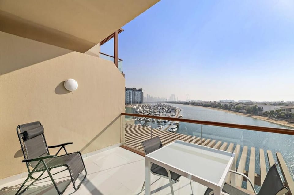 Silkhaus Palm Jumeirah Exclusive Studio   Sea View Apartment in Dubai