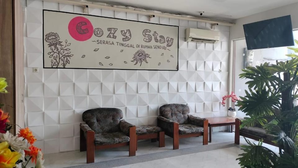 Kozy 15 Guesthouse Hotel in Surabaya