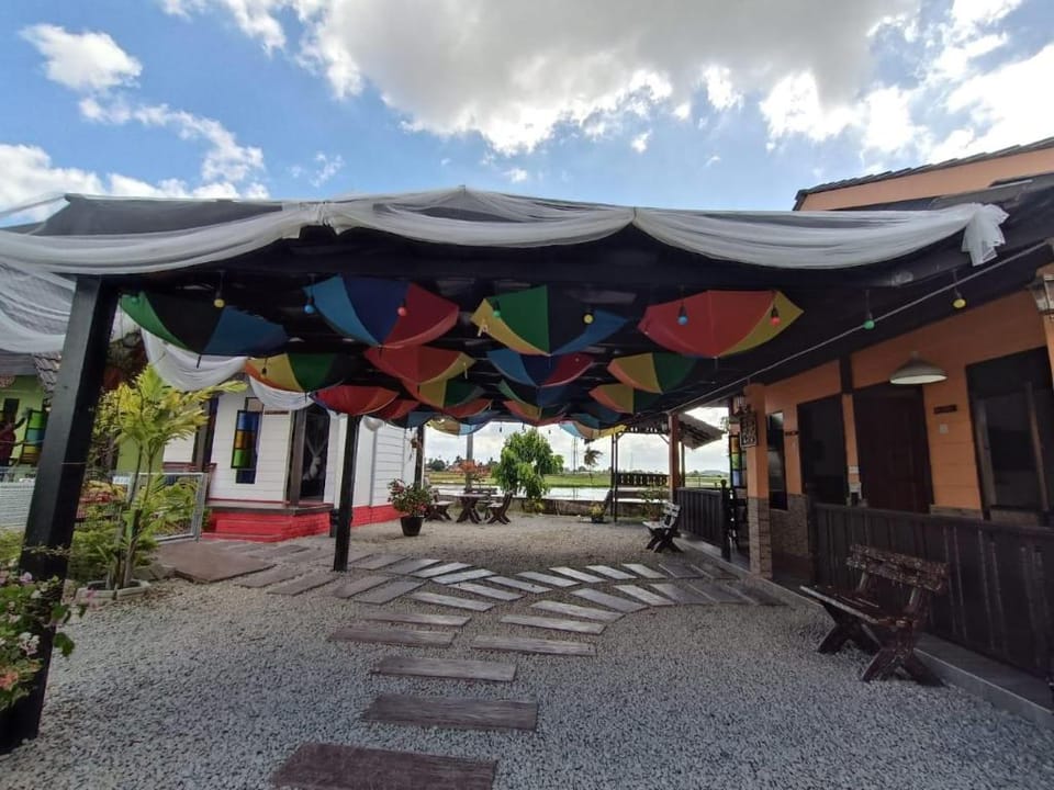 CHALET AND HOMESTAY KASIH BONDA FOR MUSLIM ONLY Vacation rental in Penang